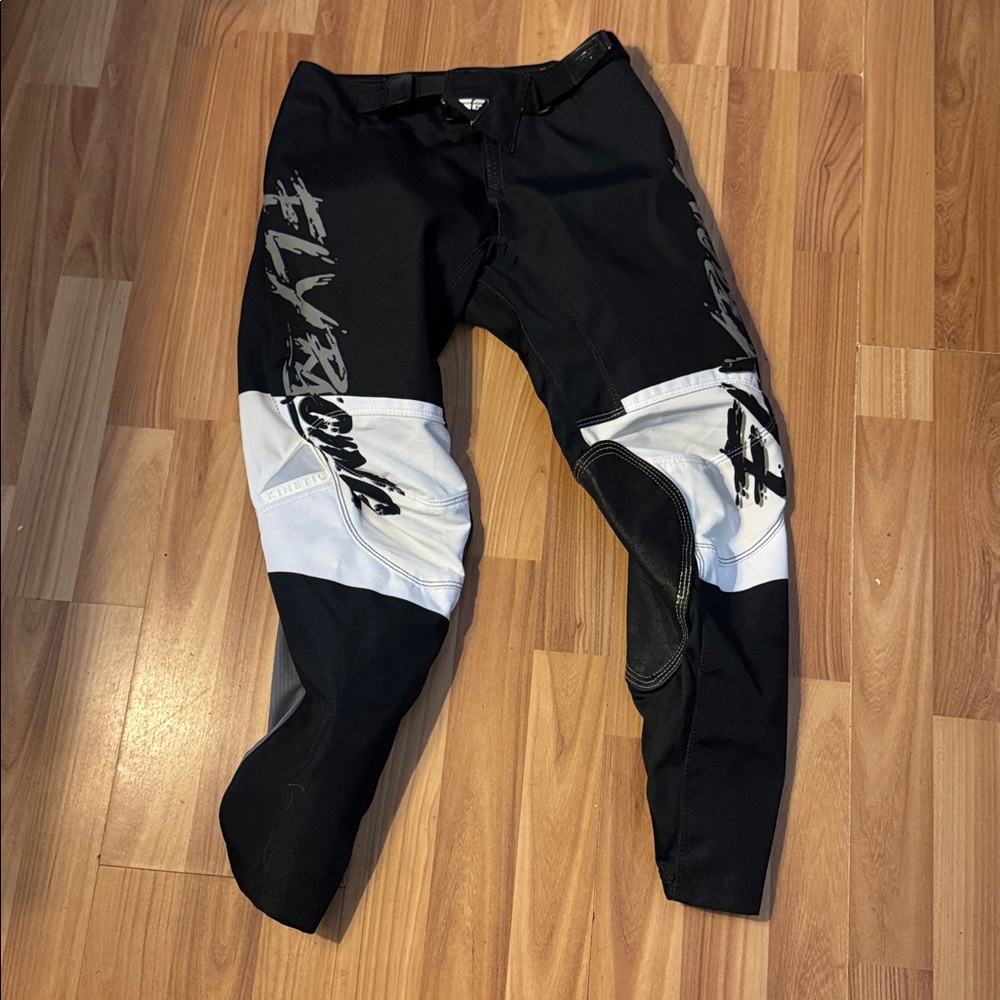 Fly Racing Pants Youth Boys 24 White‎ Black Motocross Racing Padded Adjustable
